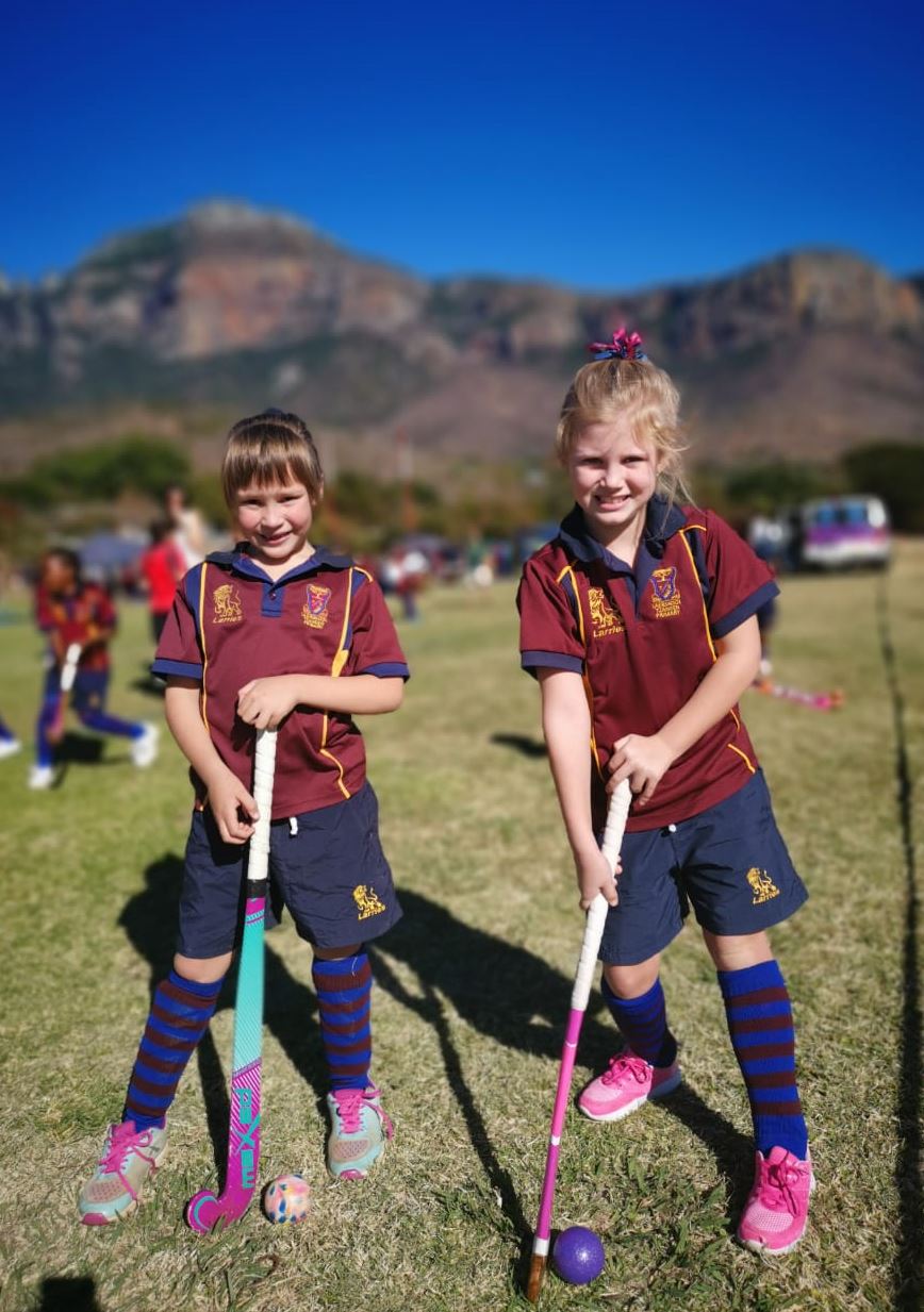 MINI HOCKEY PLAYERS ENJOY FIRST MATCHES Tzaneen Primary